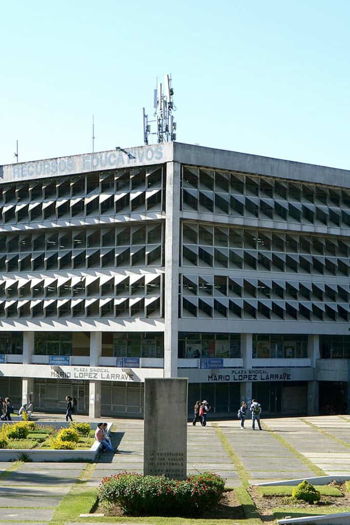 UNIVERSIDAD DE SAN CARLOS DE GUATEMALA